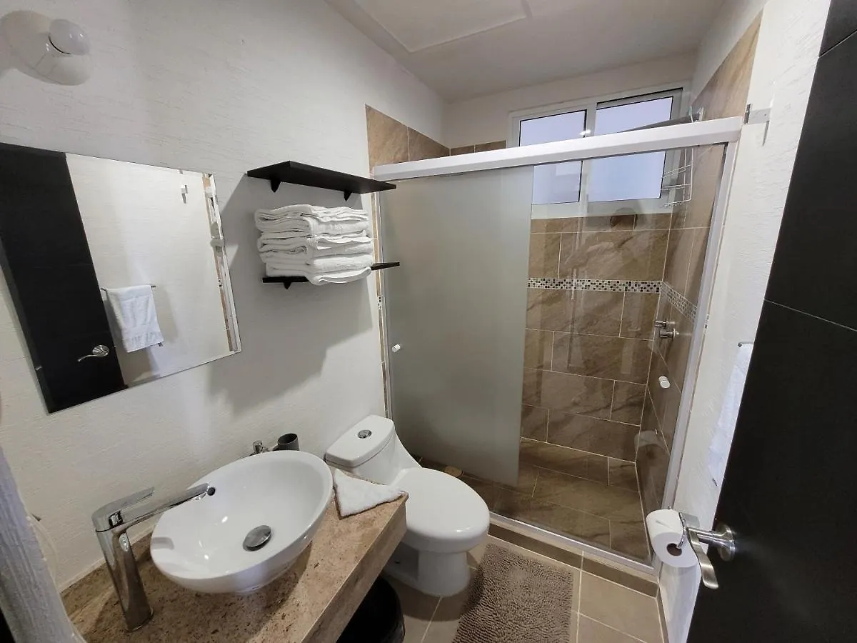Cómodo y económico departamento con laguna artificial Apartamento Cancún